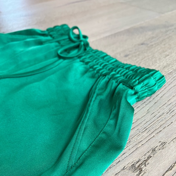 Kelly Green Glossy Wide-cut Pants Elastic Waist Size 2 - Picture 4 of 7